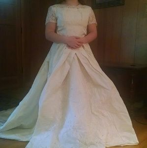 VINTAGE 1963 Wedding Dress